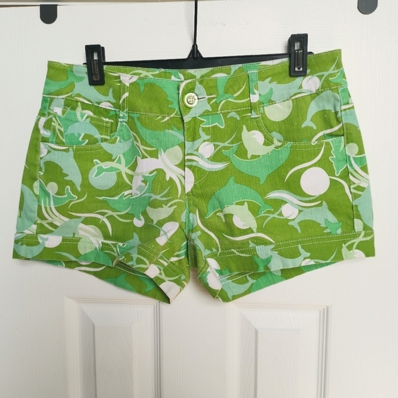 🩵3/$25🩵 Y2K Crest Jean Groovy Green Dolphin Shorts - Picture 2 of 9